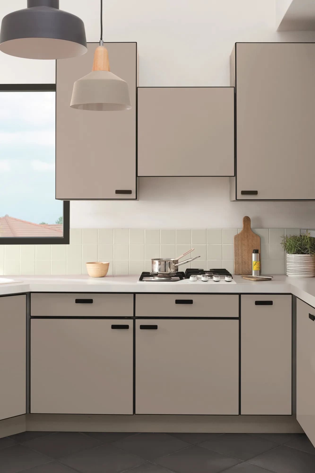 V33 RENOVATION – vopsea pentru bucătărie – direct pe pal, melaminat, lemn masiv, plastic, faianță – pe bază de apă, aspect satinat 12