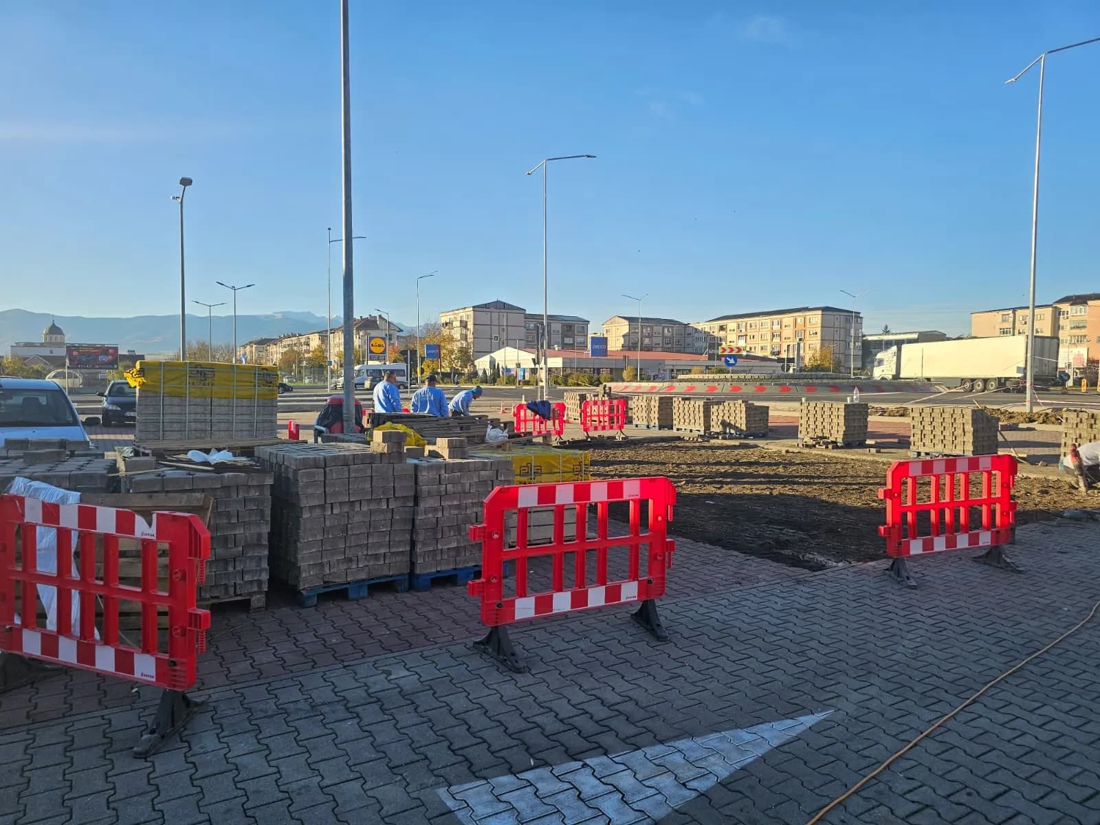 Reamenajare parcare supermarket - 4 